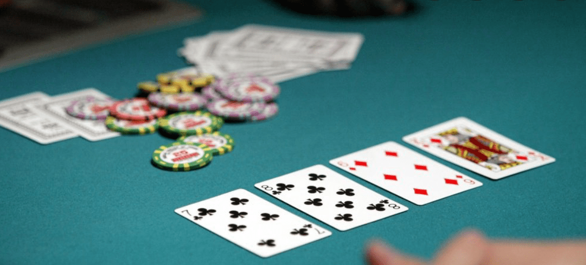  Cac bo tay bai trong Poker co y nghia nhu the nao?