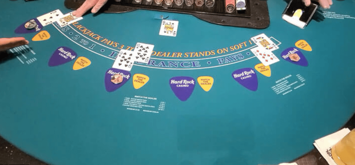 Một số chi tiết của tựa game Blackjack Mot so chi tiet cua tua game Blackjack