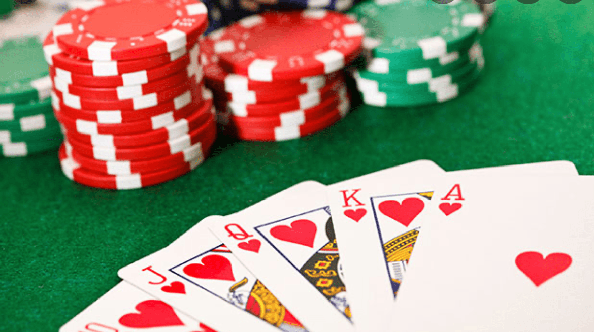 Học cách chơi thông minh, để trở thành tay chơi bậc thầy trong poker Hoc cach choi thong minh, de tro thanh tay choi bac thay trong poker