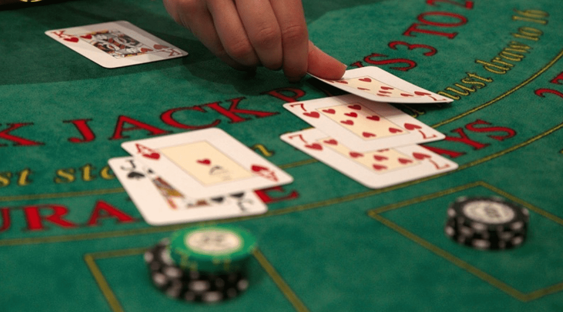 Mot so huong dan co ban ve cach choi cua tua game Blackjack