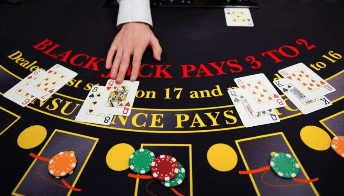 Blackjack là game như nào mà lại có thể thu hút được lượng người chơi đông đảo vậy? Blackjack la game nhu nao ma lai co the thu hut duoc luong nguoi choi dong dao vay?
