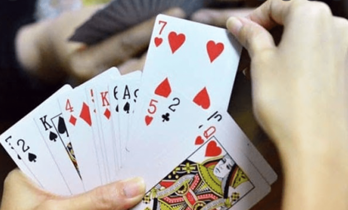  Tim hieu ve mot so luat choi cua the loai game tien len mien Bac