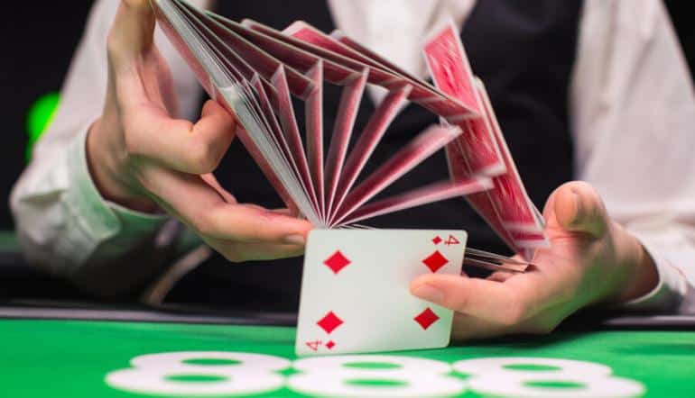 Cách tính điểm khi chơi game bài cá cược Blackjack Cach tinh diem khi choi game bai ca cuoc Blackjack