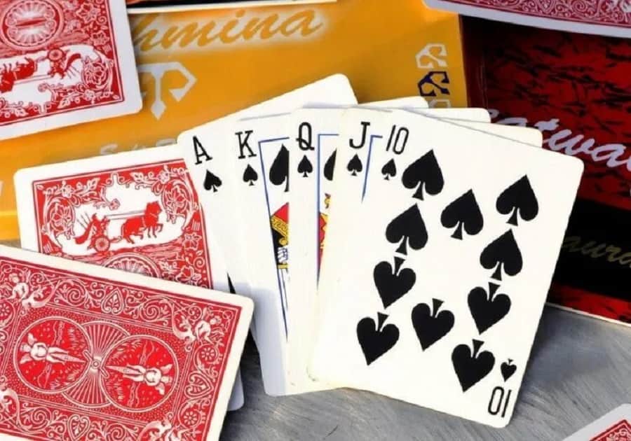 Bí quyết để thắng lớn ở vòng Pre-Flop trong Poker trực tuyến