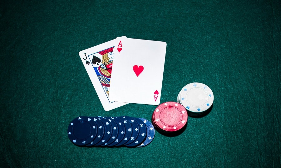 Ba yếu tố cần chú ý để cá cược game bài Blackjack dễ kiếm tiền nhất